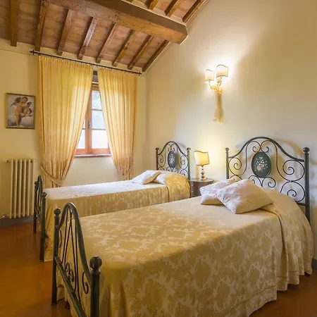 Maestà Del Sasso Villa